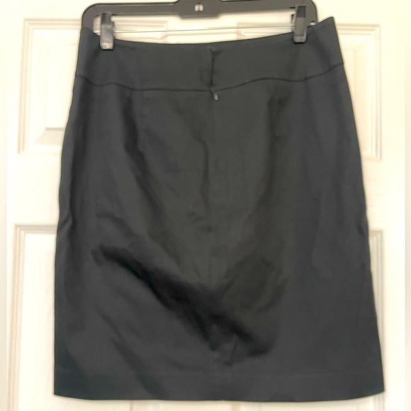 Club Monaco Skirt - Picture 2 of 5